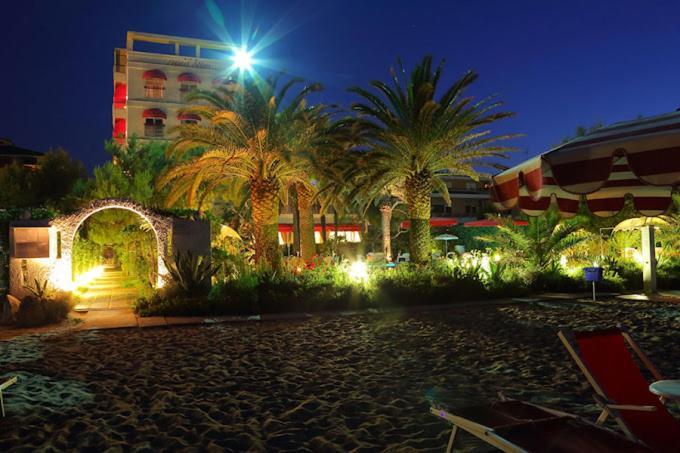 Hotel Silvi Silvi Marina Esterno foto